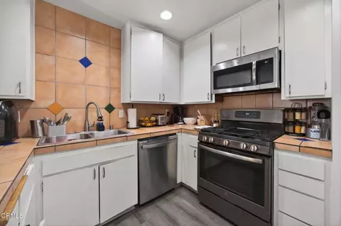 Kitchen - 646 River St #D, Fillmore, CA 93015 photo 2 of 4