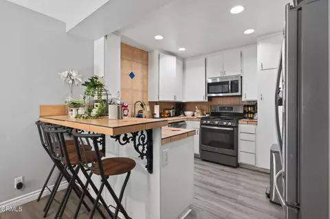 Kitchen - 646 River St #D, Fillmore, CA 93015 photo 1 of 4