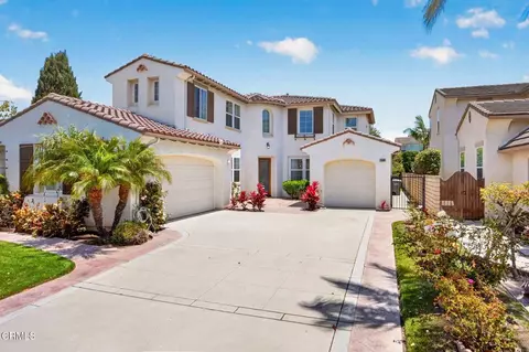 2096 Mission Hills Dr, Oxnard, CA 93036