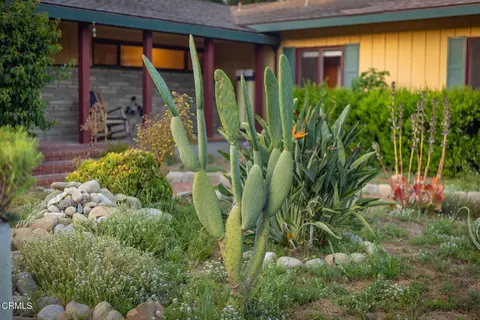 Exterior - 918 El Toro Rd, Ojai, CA 93023 photo 11 of 17