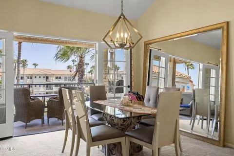 Dining - 1737 Emerald Isle Way, Oxnard, CA 93035 photo 2 of 3
