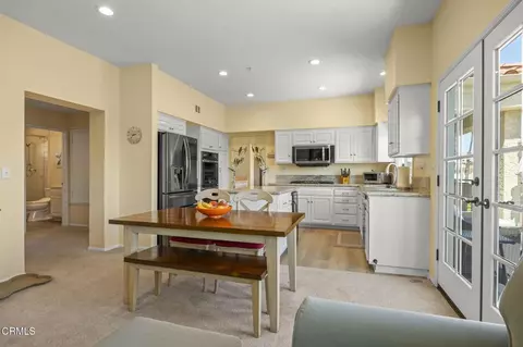 Kitchen - 1737 Emerald Isle Way, Oxnard, CA 93035 photo 6 of 6