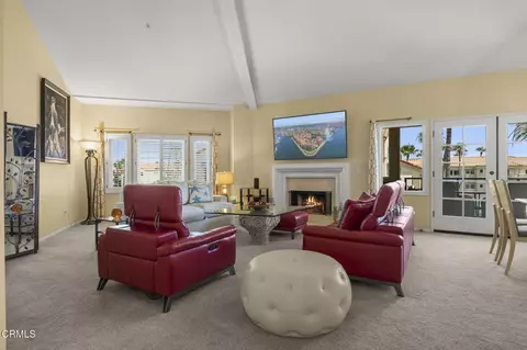 Living - 1737 Emerald Isle Way, Oxnard, CA 93035 photo 1 of 3