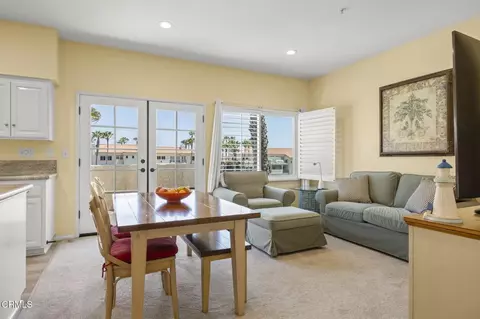 Dining - 1737 Emerald Isle Way, Oxnard, CA 93035 photo 3 of 3