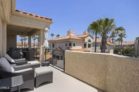 Exterior - 1737 Emerald Isle Way, Oxnard, CA 93035 photo 2 of 5