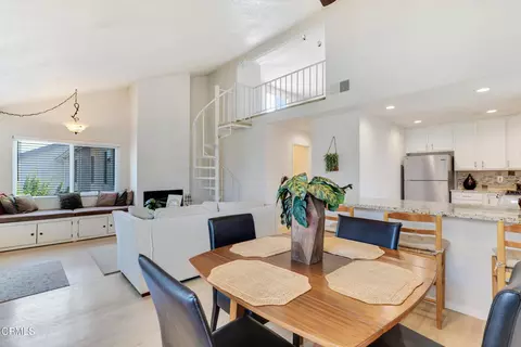Dining - 5125 W Wooley Rd #5, Oxnard, CA 93035 photo 2 of 2