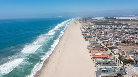 View/Area - 5125 W Wooley Rd #5, Oxnard, CA 93035 photo 2 of 8