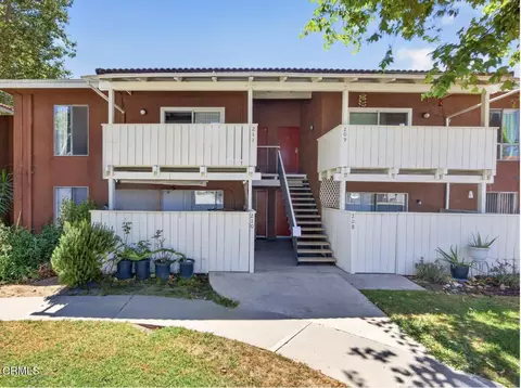 1300 Saratoga Ave #211, Ventura, CA 93003