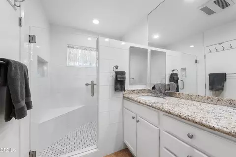 Bath - 3509 Vicki Ct, Simi Valley, CA 93063 photo 1 of 3