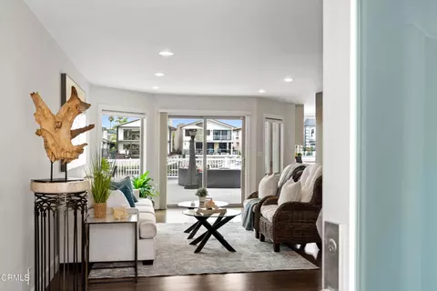 Entry Way - 4010 Romany Dr, Oxnard, CA 93035 photo 1 of 2