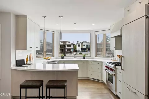 Kitchen - 4010 Romany Dr, Oxnard, CA 93035 photo 1 of 4