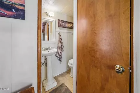 Bath - 42795 Cougar Rd, Big Bear Lake, CA 92315 photo 3 of 3