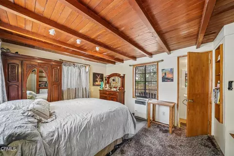 Bedroom - 42795 Cougar Rd, Big Bear Lake, CA 92315 photo 5 of 6
