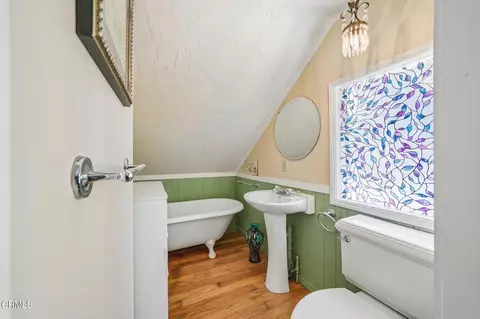 Bath - 42795 Cougar Rd, Big Bear Lake, CA 92315 photo 2 of 3