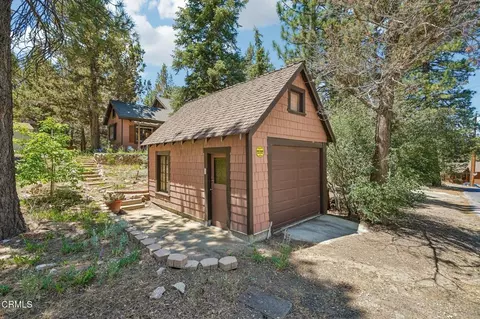 Exterior - 42795 Cougar Rd, Big Bear Lake, CA 92315 photo 3 of 7
