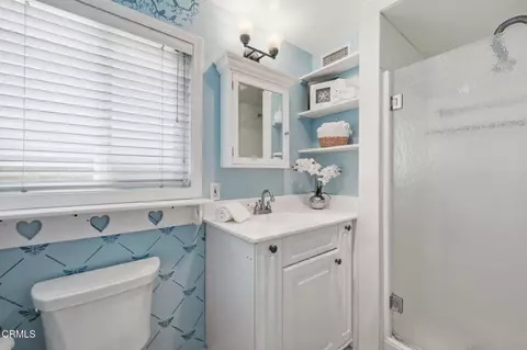 Bath - 379 Foothill Dr, Fillmore, CA 93015 photo 2 of 4