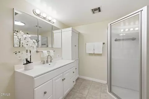 Bath - 379 Foothill Dr, Fillmore, CA 93015 photo 3 of 4