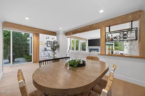 Dining - 5015 Marlin Way, Oxnard, CA 93035 photo 3 of 4