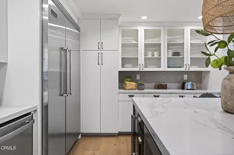 Kitchen - 5015 Marlin Way, Oxnard, CA 93035 photo 4 of 6