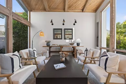 Living - 5015 Marlin Way, Oxnard, CA 93035 photo 3 of 6