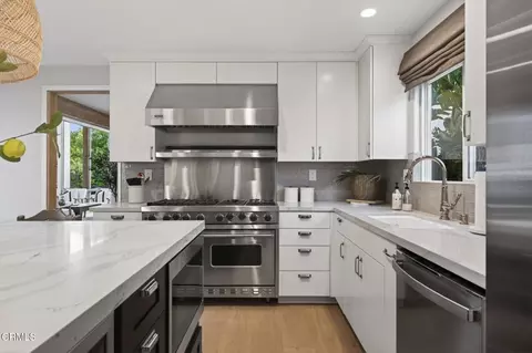Kitchen - 5015 Marlin Way, Oxnard, CA 93035 photo 3 of 6