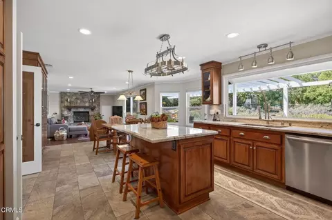 Kitchen - 550 Buckboard Ln, Ojai, CA 93023 photo 2 of 5