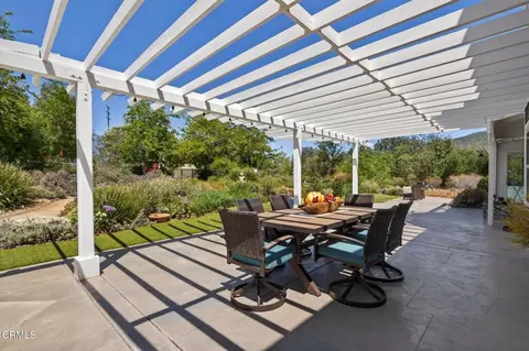 Exterior - 550 Buckboard Ln, Ojai, CA 93023 photo 6 of 15