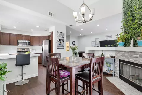 Dining - 232 Bolero Ln, Oxnard, CA 93036 photo 2 of 2