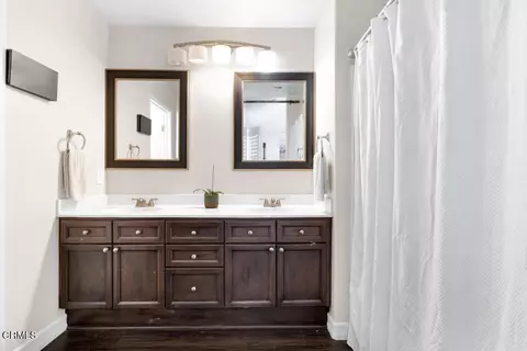 Bath - 232 Bolero Ln, Oxnard, CA 93036 photo 2 of 3