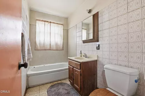 Bath - 456 E Poplar St, Oxnard, CA 93033 photo 3 of 3