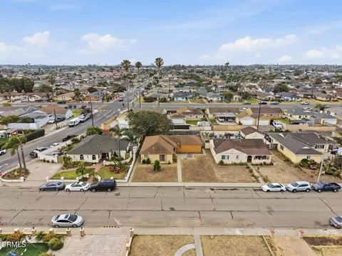 View/Area - 456 E Poplar St, Oxnard, CA 93033 photo 2 of 3
