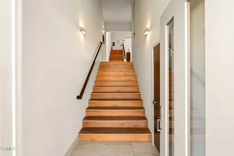 Entry Way - 827 Mandalay Beach Rd, Oxnard, CA 93035 photo 1 of 9
