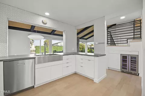 Kitchen - 2350 Monaco Dr, Oxnard, CA 93035 photo 5 of 5