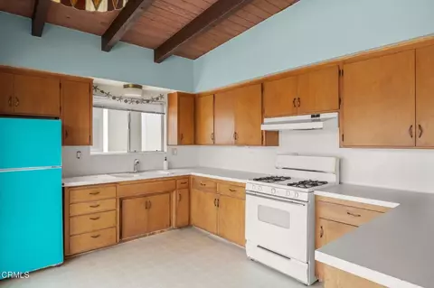 Kitchen - 113 La Granada St, Oxnard, CA 93035 photo 3 of 3