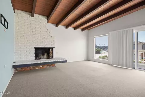 Living - 113 La Granada St, Oxnard, CA 93035 photo 4 of 9