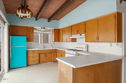 Kitchen - 113 La Granada St, Oxnard, CA 93035 photo 1 of 3