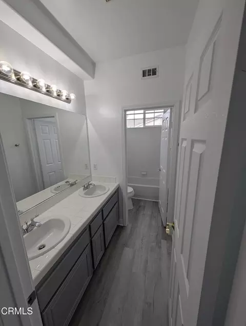 Bath - 417 Spring Park Rd, Camarillo, CA 93012 photo 3 of 3