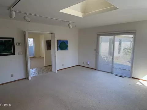 Living - 692 Mccarty Ave, Mountain View, CA 94041 photo 3 of 7