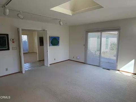 Living - 692 Mccarty Ave, Mountain View, CA 94041 photo 6 of 7