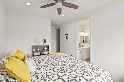 Bedroom - 1639 Range Rd, Oxnard, CA 93036 photo 4 of 4
