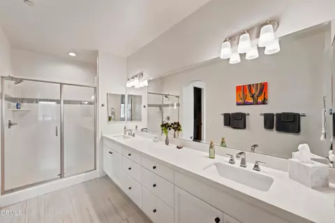 Bath - 1639 Range Rd, Oxnard, CA 93036 photo 3 of 4