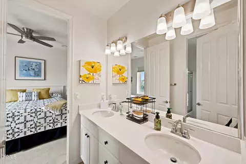 Bath - 1639 Range Rd, Oxnard, CA 93036 photo 4 of 4