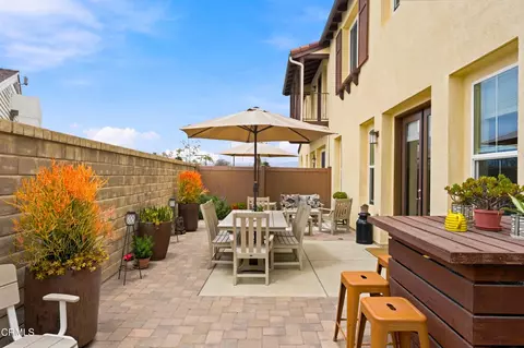 Exterior - 1639 Range Rd, Oxnard, CA 93036 photo 3 of 10