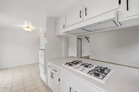Kitchen - 3450 Pier Walk, Oxnard, CA 93035 photo 3 of 3