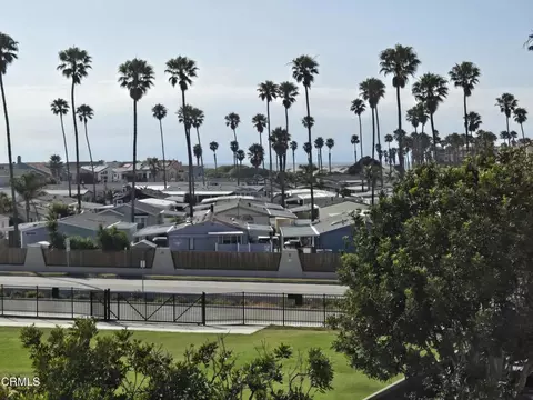 View/Area - 2831 Harbor Blvd, Oxnard, CA 93035 photo 3 of 6