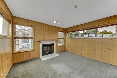 Living - 2831 Harbor Blvd, Oxnard, CA 93035 photo 5 of 5