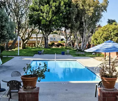 Exterior - 2831 Harbor Blvd, Oxnard, CA 93035 photo 3 of 3