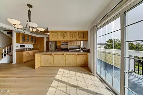 Kitchen - 2831 Harbor Blvd, Oxnard, CA 93035 photo 3 of 5