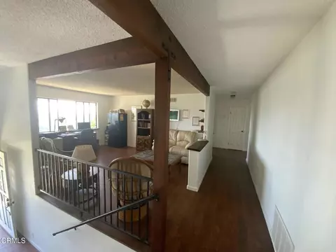 Entry Way - 377 N Loop Dr N, Camarillo, CA 93010 photo 3 of 4
