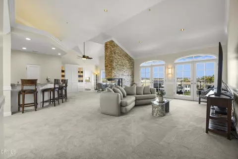 Living - 4252 Harbour Island Ln, Oxnard, CA 93035 photo 1 of 4